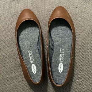 NWOT brown flats